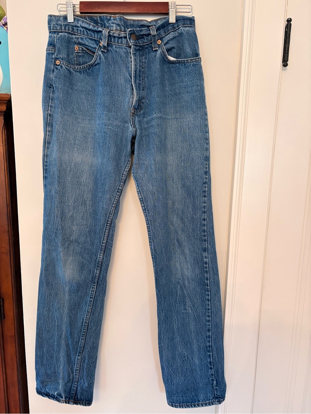 Levi's Women Straight Leg Jeans in Blue